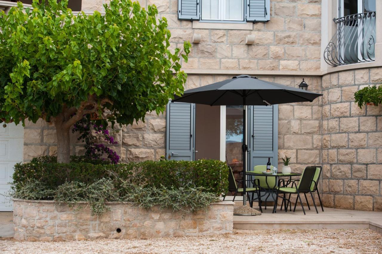 Villa Franka With Swimming Pool Бол Экстерьер фото